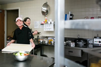 application-process kitchen staff preparing food